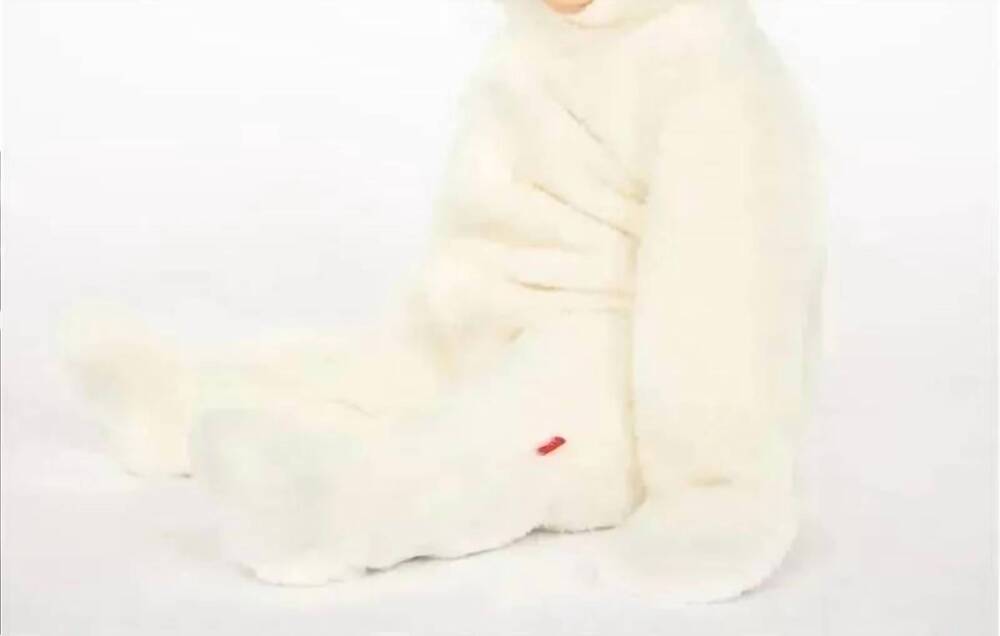 NEW MAGNETIC ME kids minky pram in white